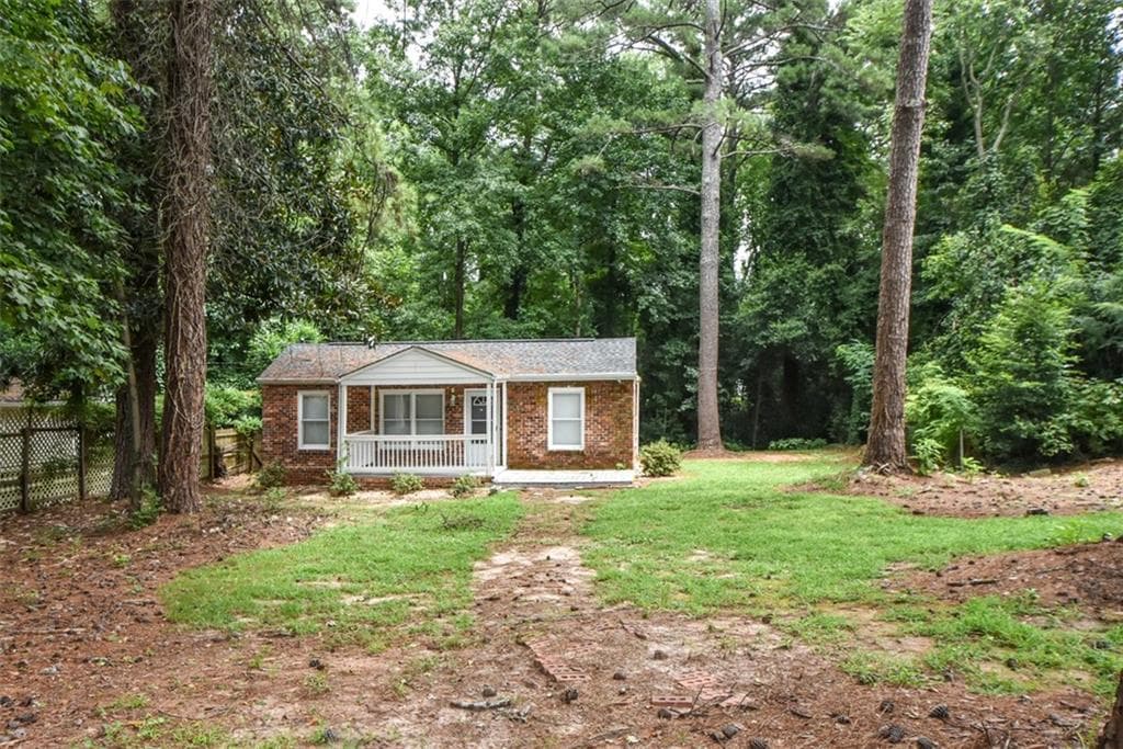 2 bedroom, 1 bathroom, 696 sq ft single family residence for sale at 3274 Fern Drive, Tucker, GA 30084 — photo 3