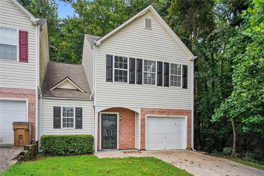 2 bedroom, 3 bathroom, 1,648 sq ft townhouse for sale at 6655 Sunset Park, Rex, GA 30273 — photo 2