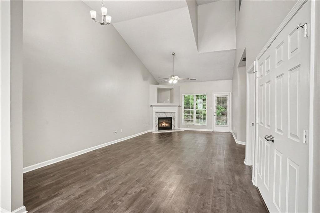 2 bedroom, 3 bathroom, 1,648 sq ft townhouse for sale at 6655 Sunset Park, Rex, GA 30273 — photo 5