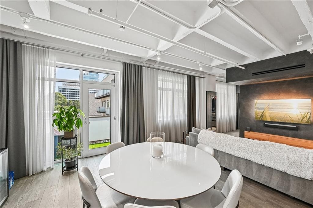 2 bedroom, 2 bathroom, 1,550 sq ft condominium for sale at 805 Peachtree Street 501, Atlanta, GA 30308 — photo 9