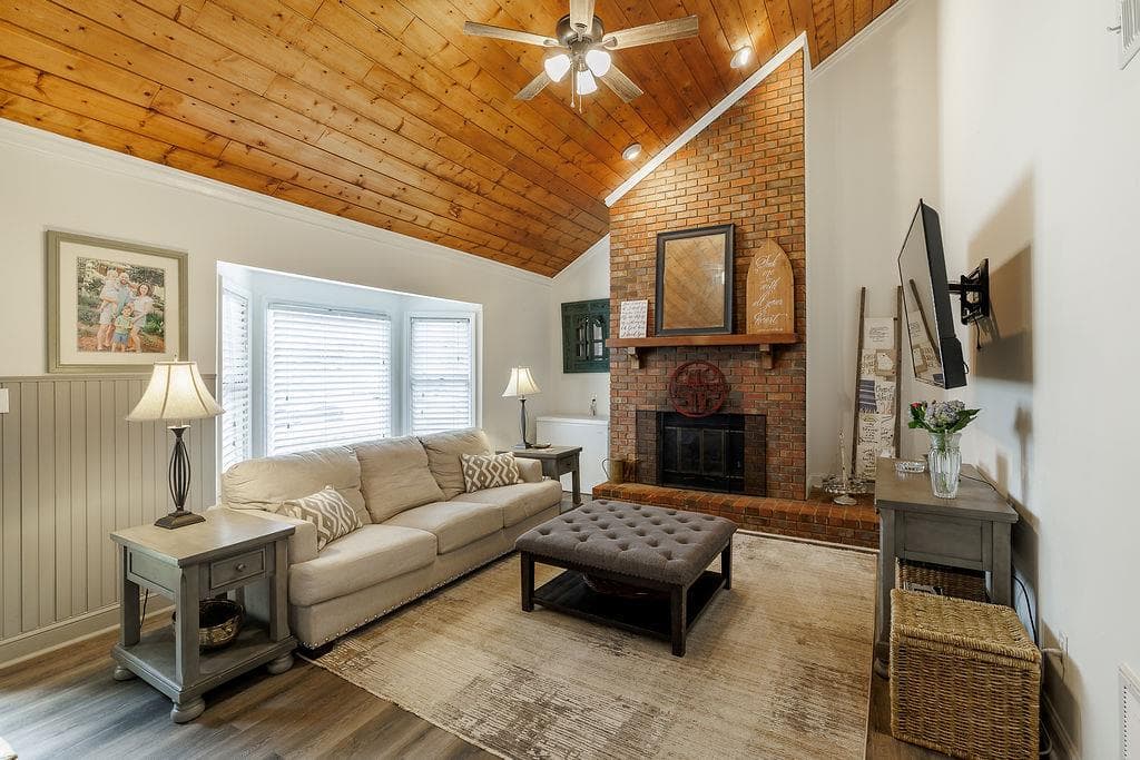 3 bedroom, 2 bathroom, 1,506 sq ft condominium for sale at 220 Eaglewood Court, Athens, GA 30606 — photo 6