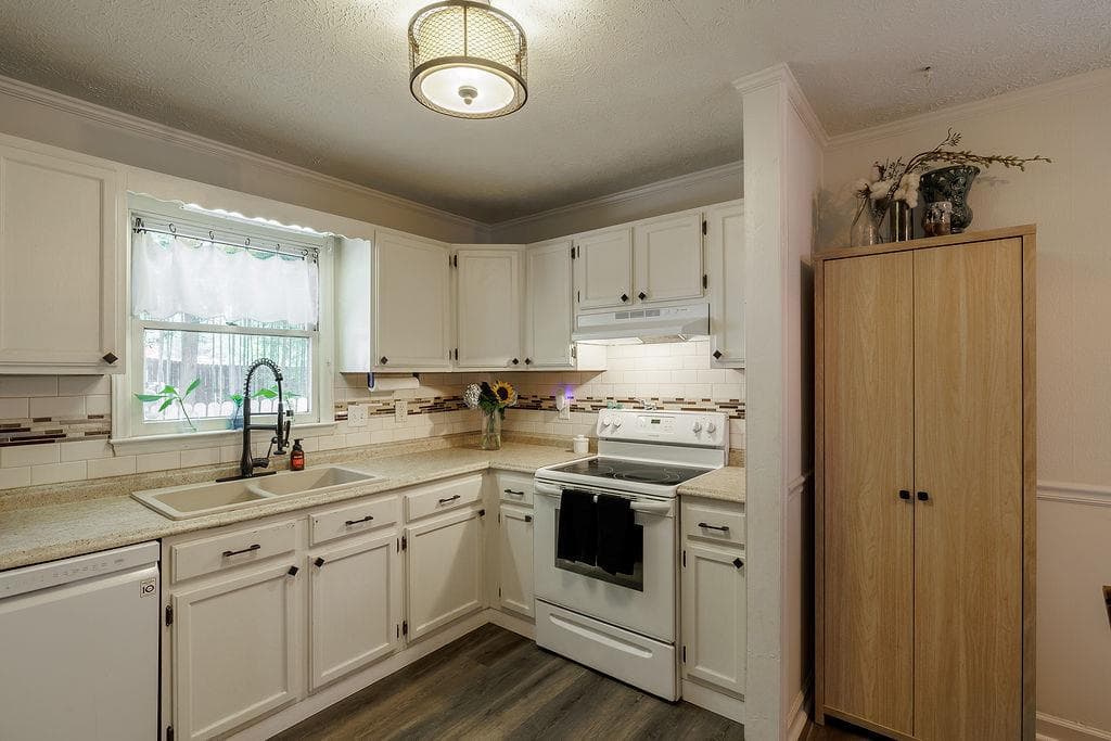 3 bedroom, 2 bathroom, 1,506 sq ft condominium for sale at 220 Eaglewood Court, Athens, GA 30606 — photo 10