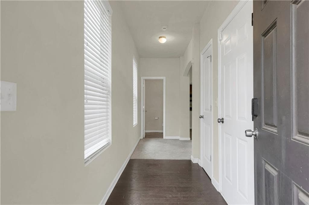 4 bedroom, 3 bathroom, 2,028 sq ft single family residence for sale at 1825 Crandon Court, Mcdonough, GA 30253 — photo 4