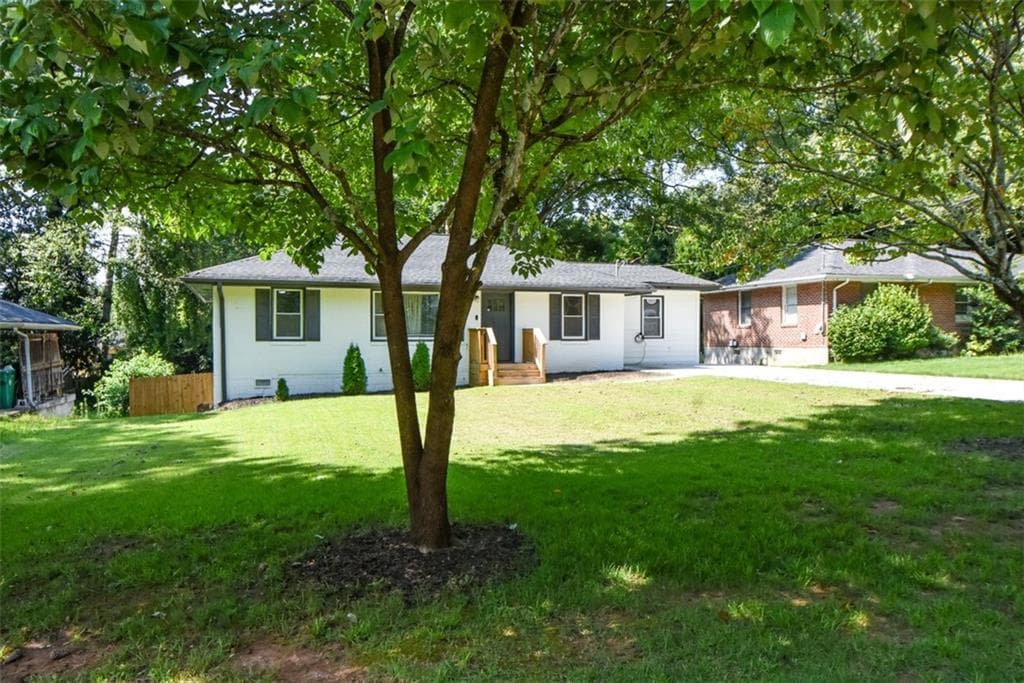 4 bedroom, 4 bathroom, 1,400 sq ft single family residence for sale at 2805 Long Way, Decatur, GA 30032 — photo 4