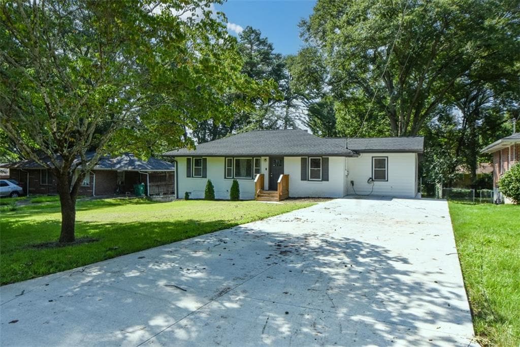 4 bedroom, 4 bathroom, 1,400 sq ft single family residence for sale at 2805 Long Way, Decatur, GA 30032 — photo 5