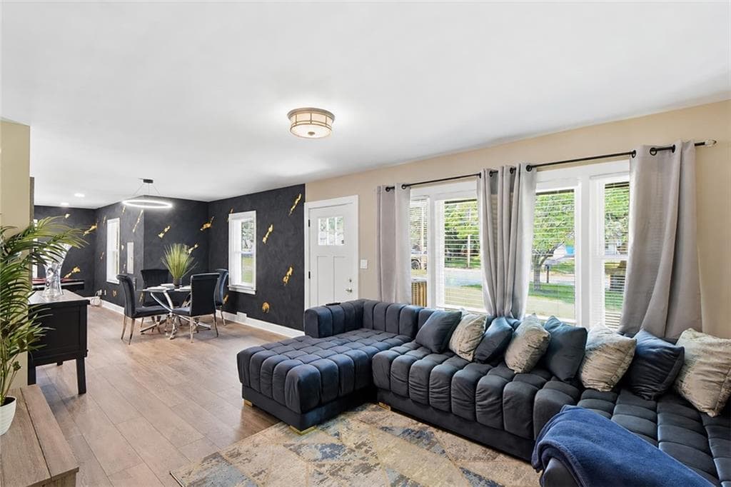 4 bedroom, 4 bathroom, 1,400 sq ft single family residence for sale at 2805 Long Way, Decatur, GA 30032 — photo 9