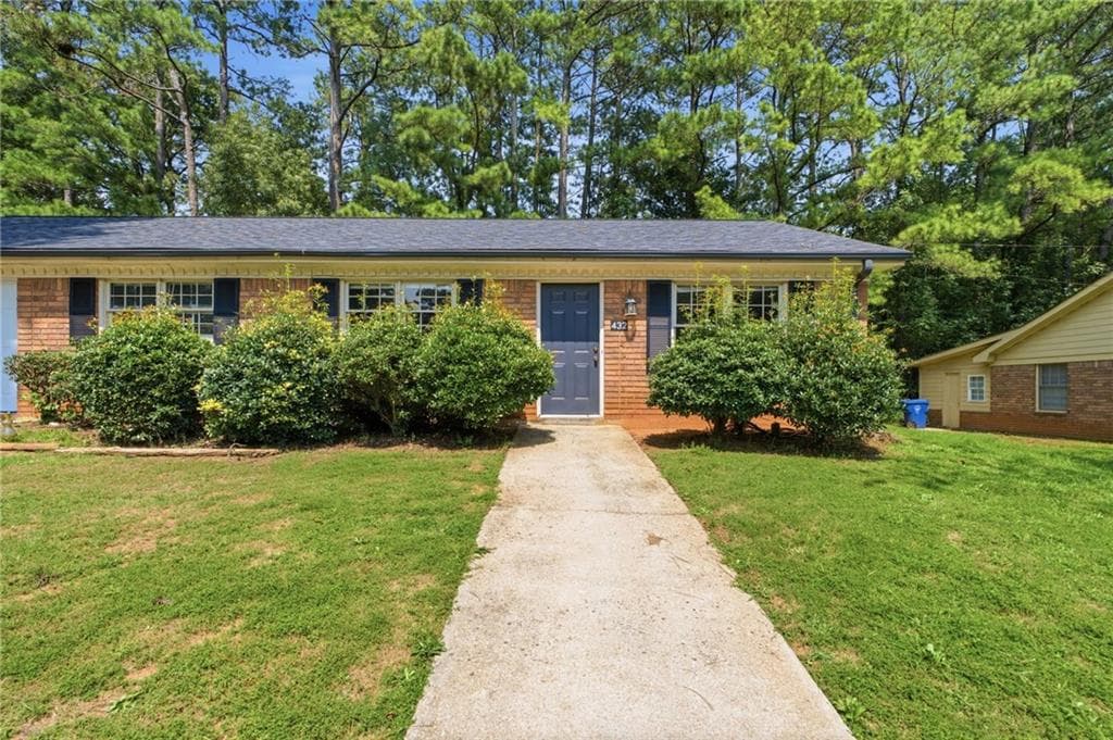 2 bedroom, 1 bathroom, 870 sq ft duplex for rent at 432 Charleston Lane 432, Lawrenceville, GA 30046 for $1,450 a month — photo 1 of 23