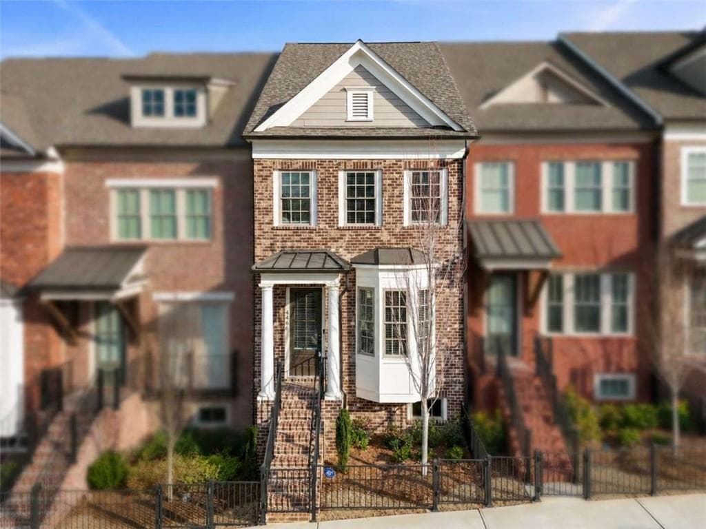 3 bedroom, 4 bathroom, 2,314 sq ft townhouse for sale at 4466 Lemon St, Acworth, GA 30101