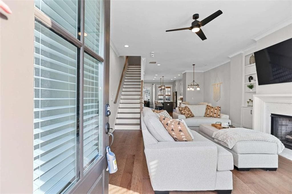3 bedroom, 4 bathroom, 2,314 sq ft townhouse for sale at 4466 Lemon St, Acworth, GA 30101 — photo 5