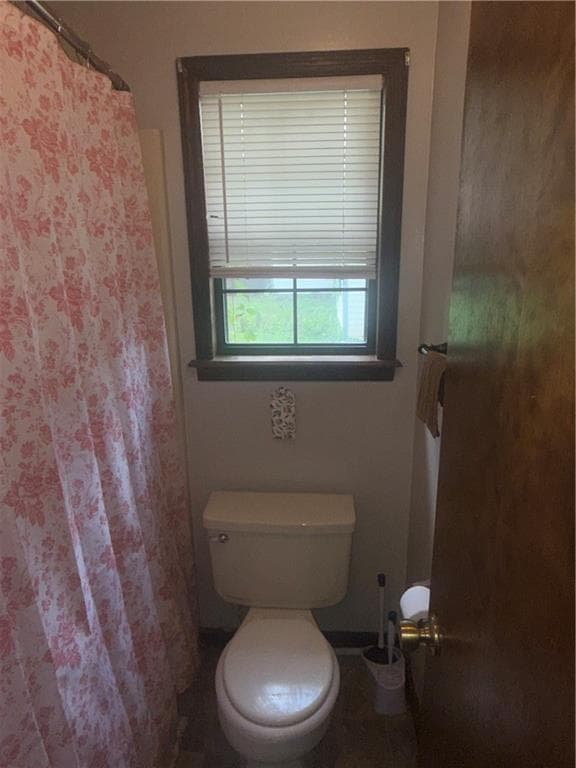3 bedroom, 2 bathroom, 1,408 sq ft single family residence for sale at 2313 Glynn Circle, Valdosta, GA 31602 — photo 9