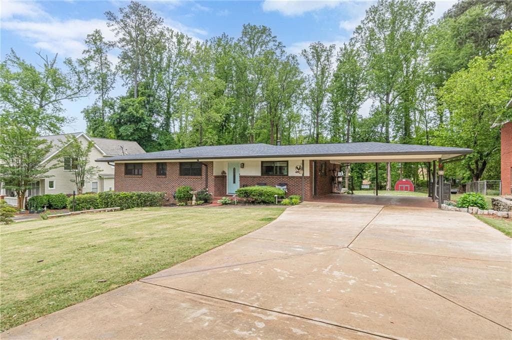 4 bedroom, 3 bathroom, 2,299 sq ft single family residence for sale at 3499 Fairway Drive, College Park, GA 30337 — photo 1 of 68
