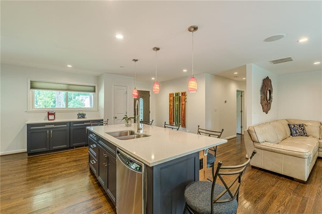4 bedroom, 3 bathroom, 2,299 sq ft single family residence for sale at 3499 Fairway Drive, College Park, GA 30337 — photo 7