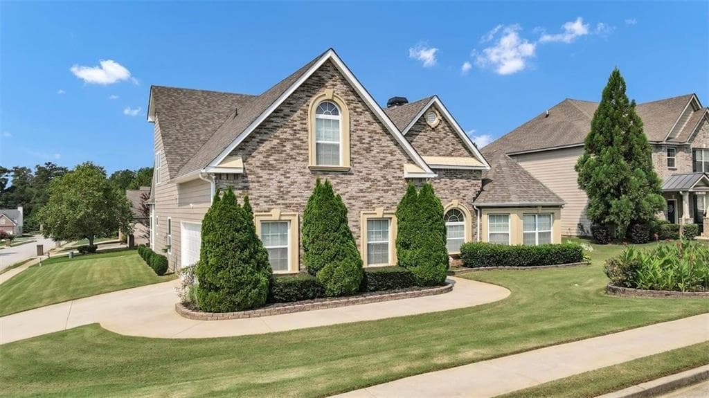 5 bedroom, 4 bathroom, 3,494 sq ft single family residence under contract at 920 Southfork Drive, Loganville, GA 30052 — photo 4
