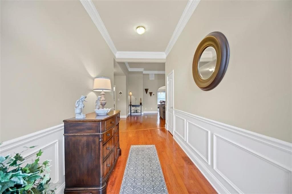 5 bedroom, 4 bathroom, 3,494 sq ft single family residence under contract at 920 Southfork Drive, Loganville, GA 30052 — photo 8