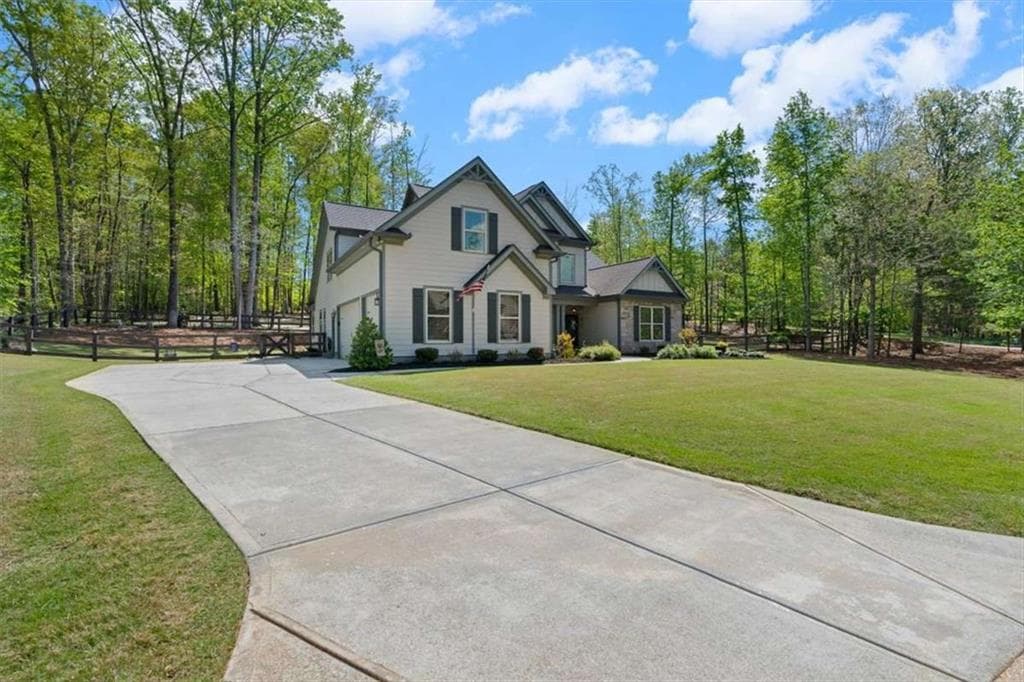 4 bedroom, 4 bathroom, 3,146 sq ft single family residence for sale at 7610 Scenic Overlook, Cumming, GA 30041 — photo 10