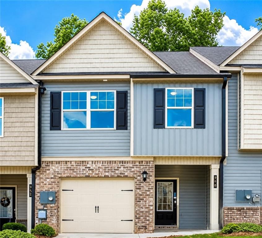 3 bedroom, 3 bathroom, 1,494 sq ft townhouse for rent at 349 Turtle Creek Drive, Winder, GA 30680 for $1,750 a month — photo 1 of 23