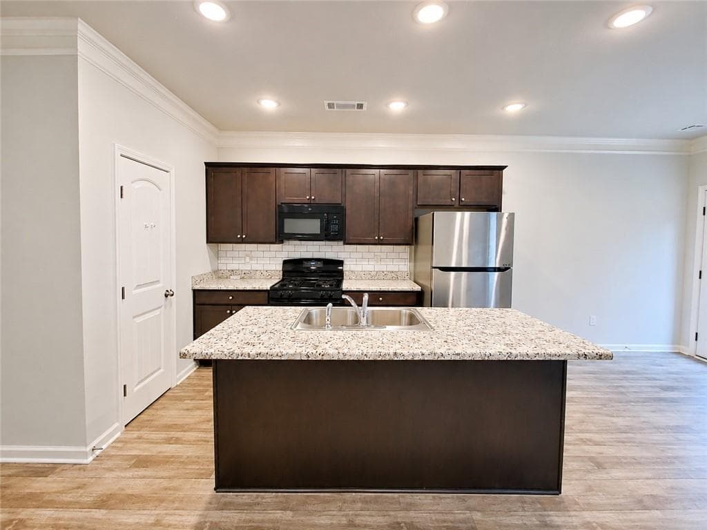 3 bedroom, 3 bathroom, 1,494 sq ft townhouse for rent at 349 Turtle Creek Drive, Winder, GA 30680 for $1,750 a month — photo 4