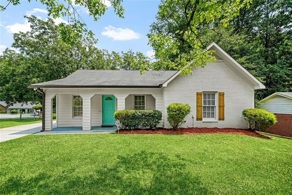 3 bedroom, 2 bathroom, 1,143 sq ft single family residence under contract at 8426 Alden Drive, Riverdale, GA 30274