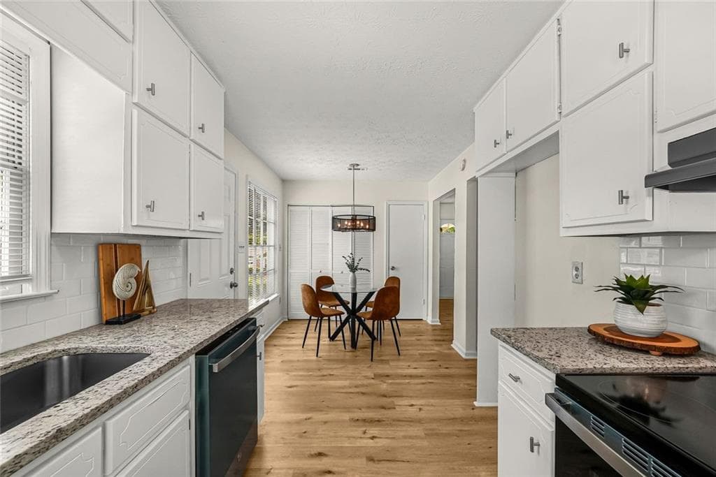 3 bedroom, 2 bathroom, 1,143 sq ft single family residence under contract at 8426 Alden Drive, Riverdale, GA 30274 — photo 7