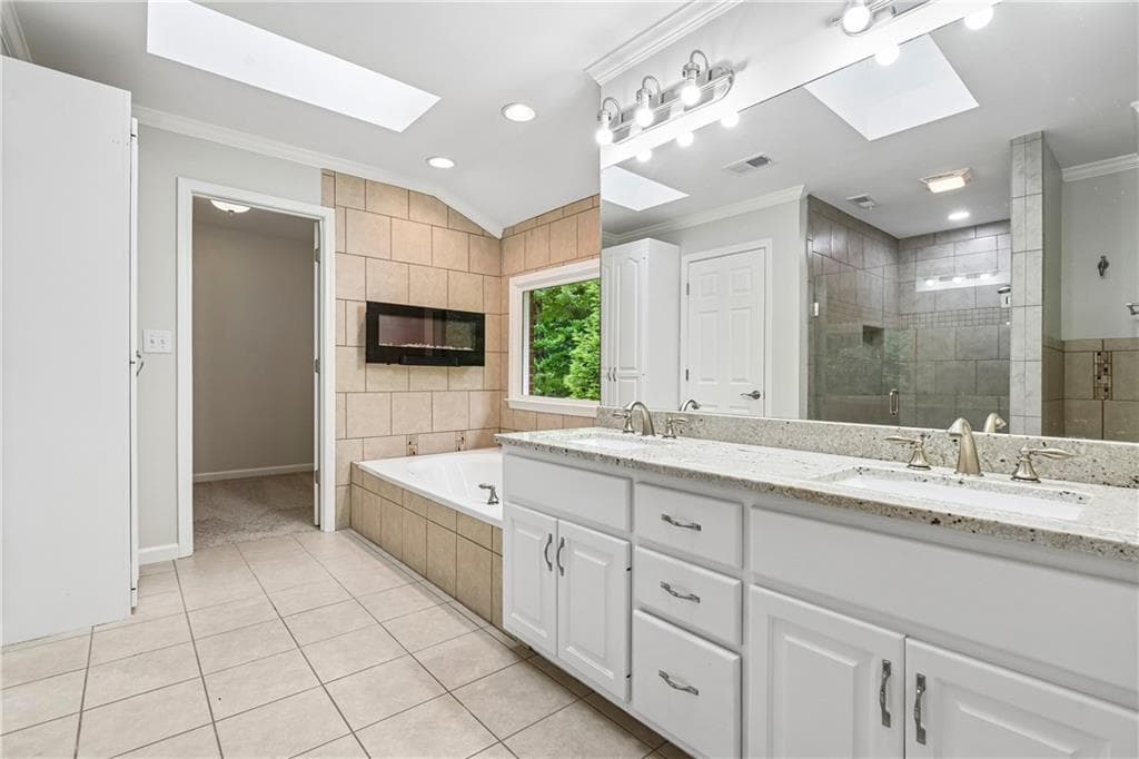6 bedroom, 4 bathroom, 6,361 sq ft single family residence for sale at 2077 Coolidge Way, Acworth, GA 30101 — photo 5