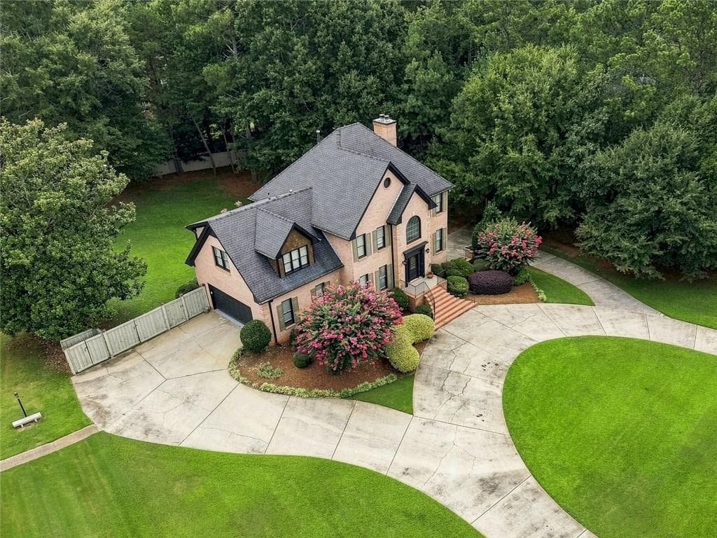 5 bedroom, 4 bathroom, 3,801 sq ft single family residence for sale at 28 Saint Ives Way, Winder, GA 30680 — photo 3