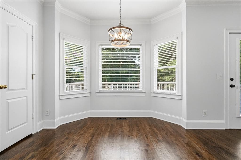 5 bedroom, 4 bathroom, 3,801 sq ft single family residence for sale at 28 Saint Ives Way, Winder, GA 30680 — photo 8