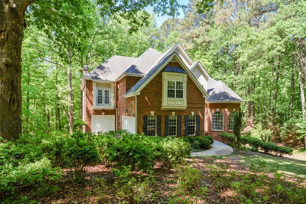 6 bedroom, 6 bathroom, 5,062 sq ft single family residence for sale at 4299 Windham Court, Douglasville, GA 30135 — photo 3