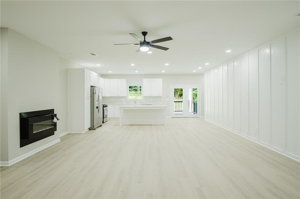 4 bedroom, 3 bathroom, 2,400 sq ft single family residence for sale at 35 Guthrie Place, Stockbridge, GA 30281 — photo 4