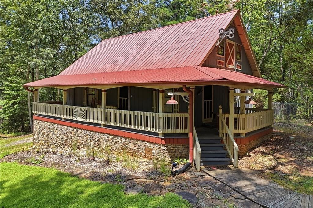3 bedroom, 2 bathroom, 1,250 sq ft single family residence for sale at 1525 Sperin Road, Ball Ground, GA 30107 — photo 1 of 51