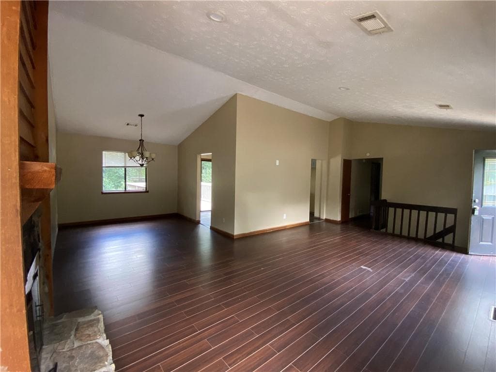 4 bedroom, 3 bathroom, 2,090 sq ft single family residence for sale at 3335 Hillside Drive, Snellville, GA 30078 — photo 4