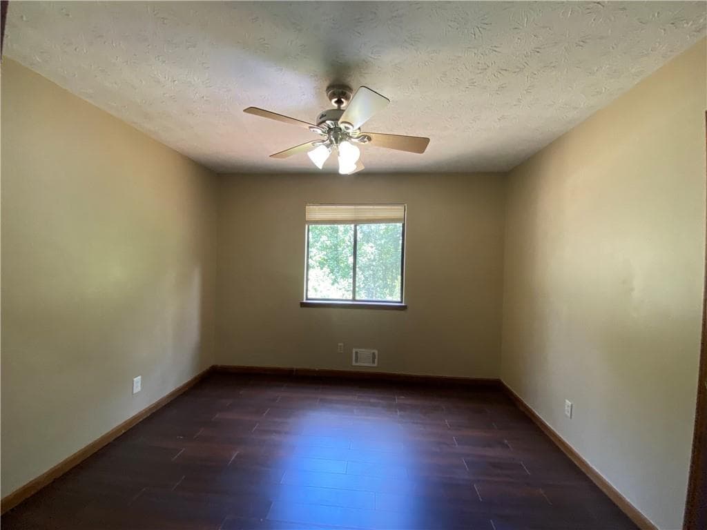 4 bedroom, 3 bathroom, 2,090 sq ft single family residence for sale at 3335 Hillside Drive, Snellville, GA 30078 — photo 9