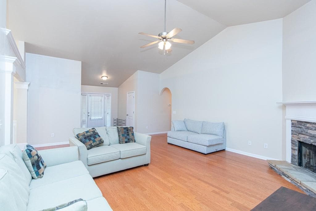 4 bedroom, 3 bathroom, 2,653 sq ft single family residence for rent at 4556 White Horse, Braselton, GA 30517 for $2,495 a month — photo 8