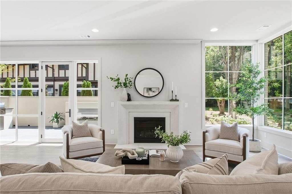 6 bedroom, 7 bathroom, 4,495 sq ft single family residence for sale at 1585 S PONCE DE LEON Avenue NE, Unit #13, Atlanta, GA 30307 — photo 6