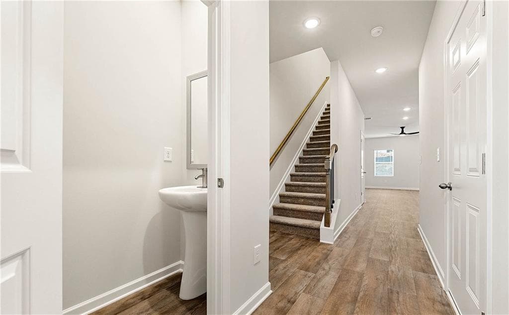 3 bedroom, 3 bathroom, 1,598 sq ft townhouse for sale at 5228 MUNDY Grove Lane, Gainesville, GA 30504 — photo 2
