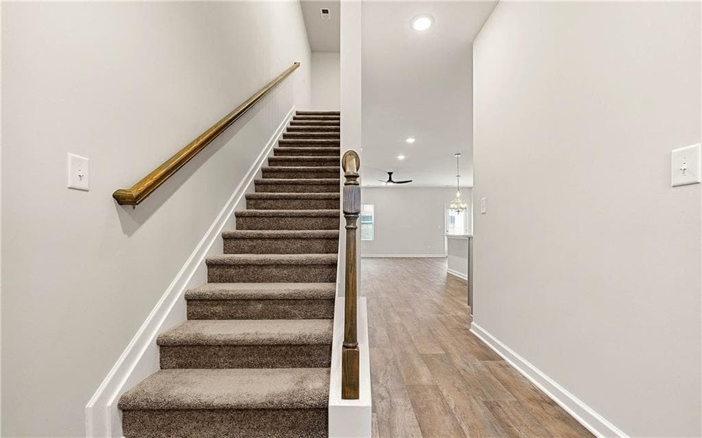 3 bedroom, 3 bathroom, 1,598 sq ft townhouse for sale at 5228 MUNDY Grove Lane, Gainesville, GA 30504 — photo 3