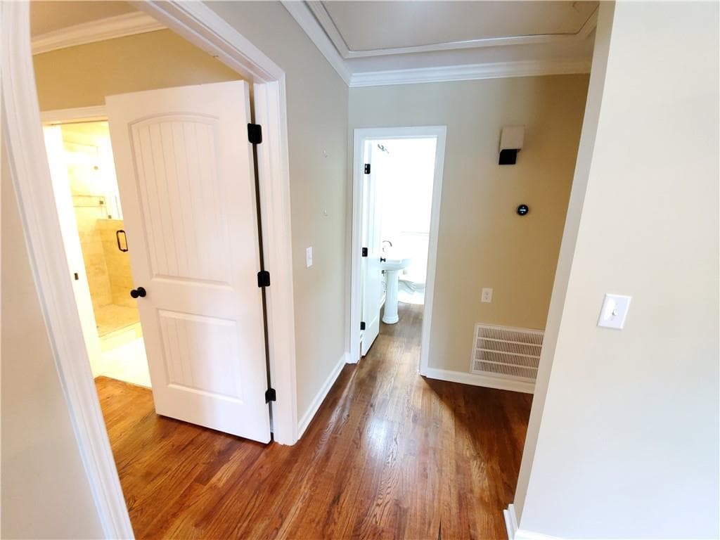 3 bedroom, 2 bathroom, 1,526 sq ft single family residence for rent at 2178 Ridgedale Road, Atlanta, GA 30317 for $2,895 a month — photo 10