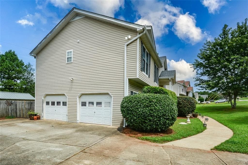 4 bedroom, 3 bathroom, 2,932 sq ft single family residence for sale at 168 Oakview Drive, Dallas, GA 30157 — photo 4