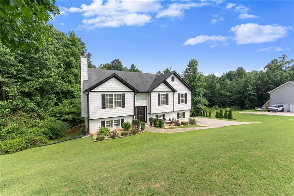 4 bedroom, 3 bathroom, 1,189 sq ft single family residence for sale at 2786 Summer Creek Drive, Gainesville, GA 30507 — photo 9