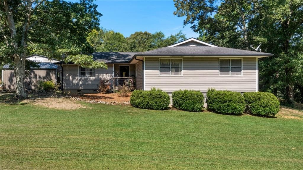 4 bedroom, 2 bathroom, 2,188 sq ft single family residence for sale at 150 Beard Lake Road, Rome, GA 30161 — photo 2