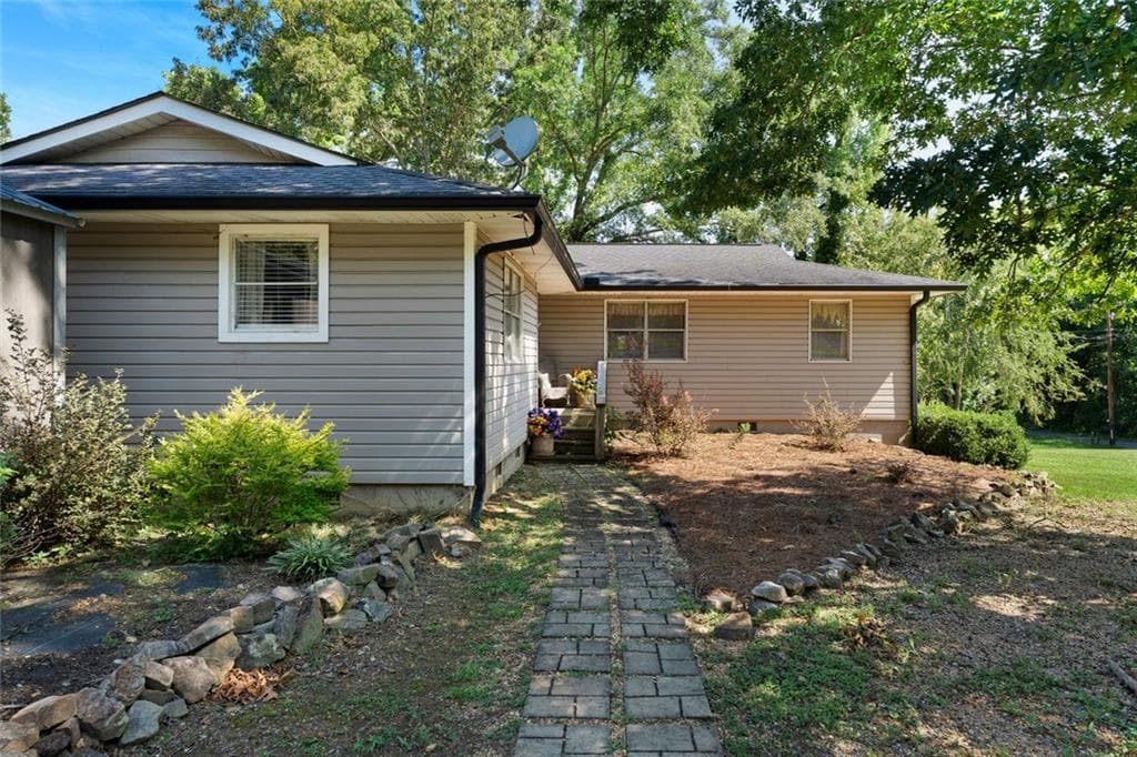4 bedroom, 2 bathroom, 2,188 sq ft single family residence for sale at 150 Beard Lake Road, Rome, GA 30161 — photo 5