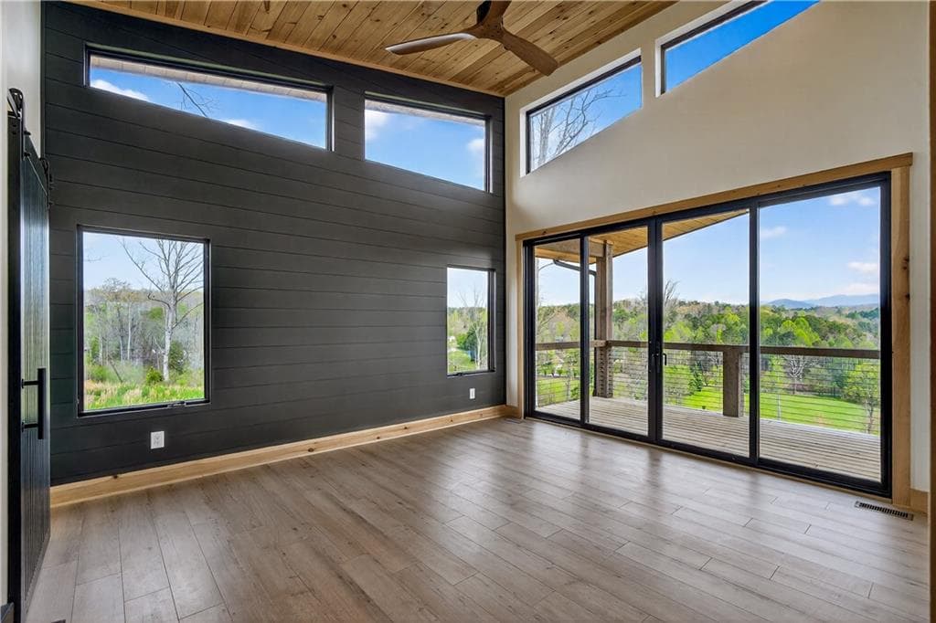 3 bedroom, 3 bathroom, 2,492 sq ft single family residence for sale at 251 Mystic Drive, Ellijay, GA 30540 — photo 7