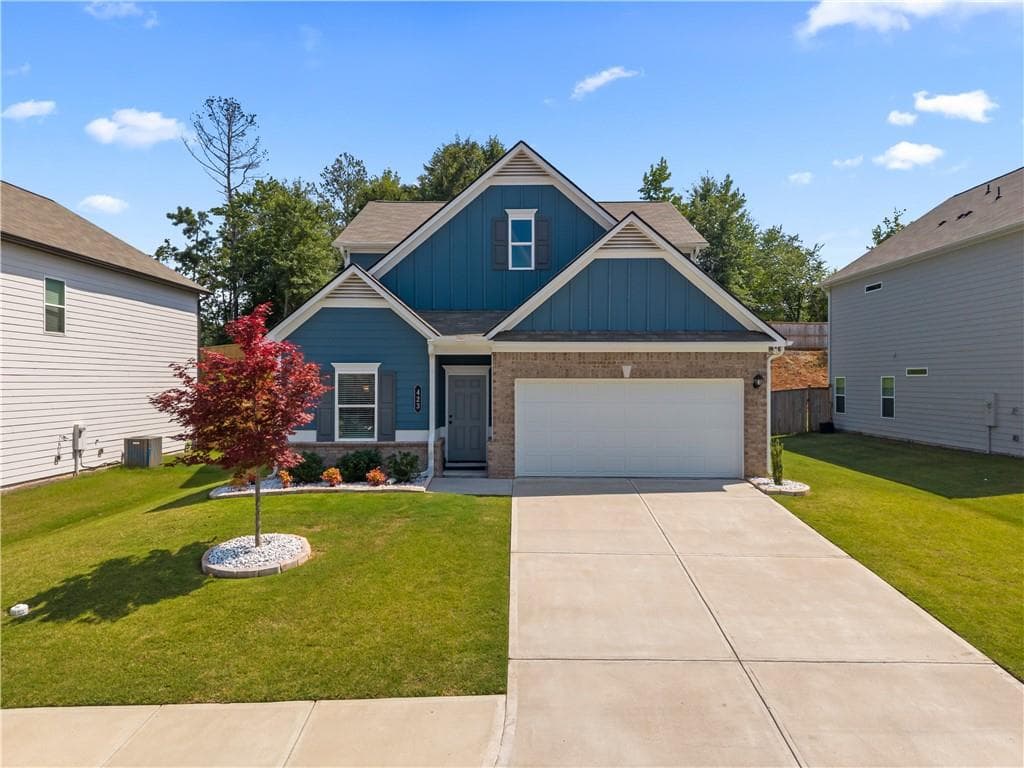 3 bedroom, 3 bathroom, 2,759 sq ft single family residence for sale at 423 Nottely Drive, Temple, GA 30179