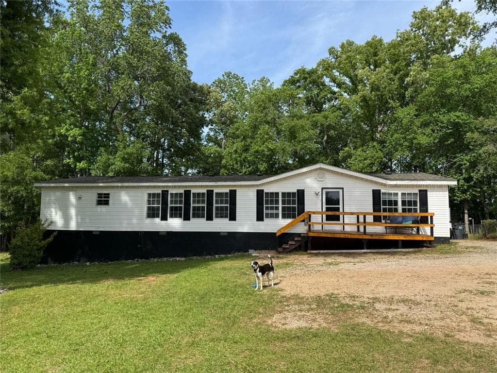 3 bedroom, 3 bathroom, 1,904 sq ft single family residence for sale at 224 Little River Trail, Eatonton, GA 31024 — photo 3