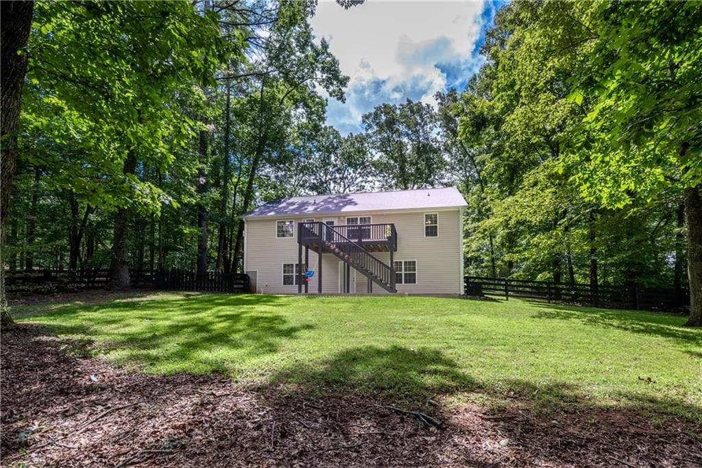 3 bedroom, 2 bathroom, 1,288 sq ft single family residence under contract at 1218 Roundtop Road, Ellijay, GA 30540 — photo 3