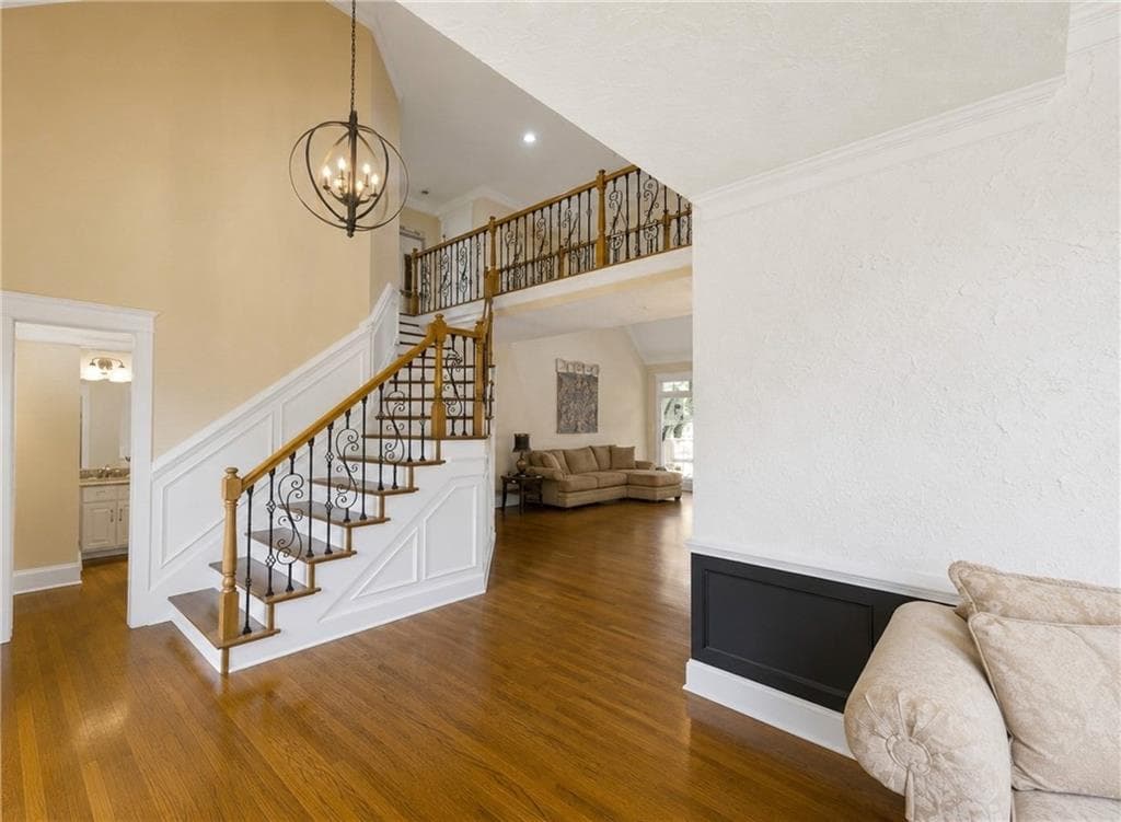 6 bedroom, 4 bathroom, 4,902 sq ft single family residence under contract at 2319 Lochinver Lane, Conyers, GA 30094 — photo 5