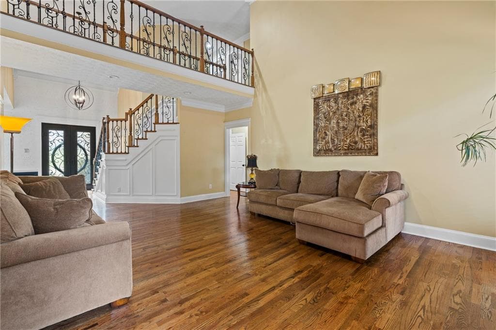 6 bedroom, 4 bathroom, 4,902 sq ft single family residence under contract at 2319 Lochinver Lane, Conyers, GA 30094 — photo 4