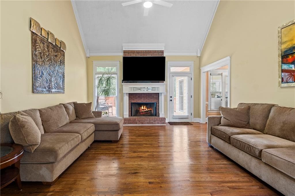 6 bedroom, 4 bathroom, 4,902 sq ft single family residence under contract at 2319 Lochinver Lane, Conyers, GA 30094 — photo 6