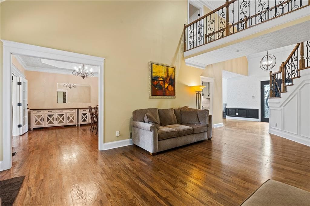 6 bedroom, 4 bathroom, 4,902 sq ft single family residence under contract at 2319 Lochinver Lane, Conyers, GA 30094 — photo 7