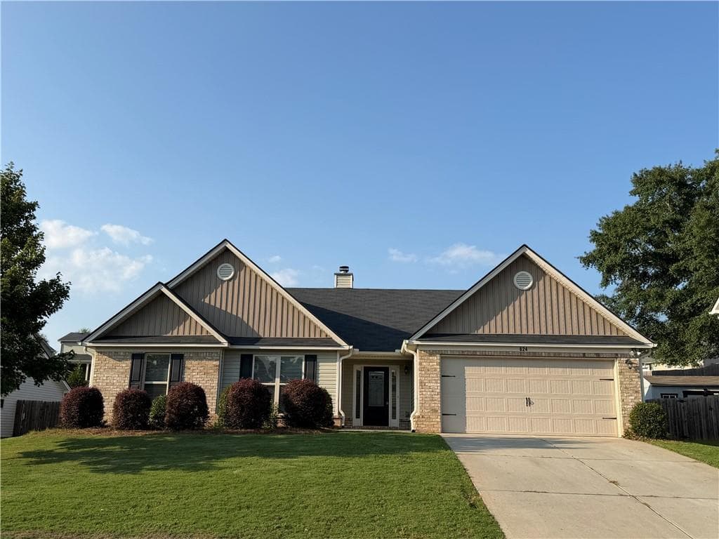 4 bedroom, 3 bathroom, 2,250 sq ft single family residence for rent at 624 River Mist Circle, Jefferson, GA 30549 for $2,200 a month — photo 1 of 26