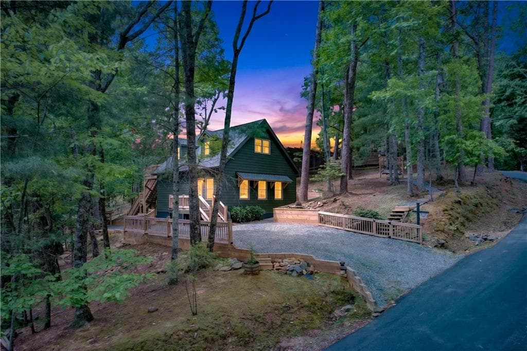 2 bedroom, 2 bathroom, 1,120 sq ft single family residence for sale at 747 Mountain Oak Road, Ellijay, GA 30536 — photo 7